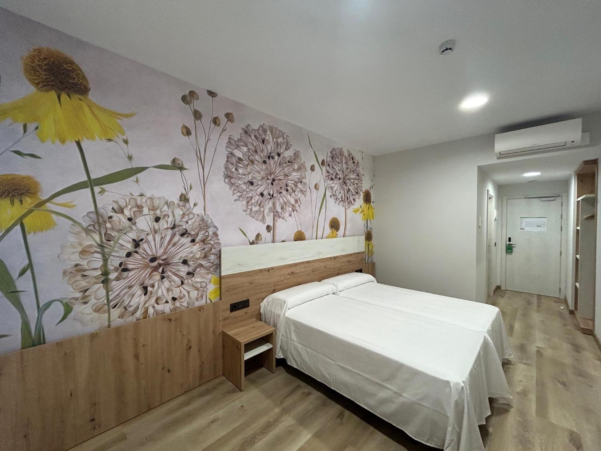 Hotel Javalambre La Puebla De Valverde Eksteriør billede