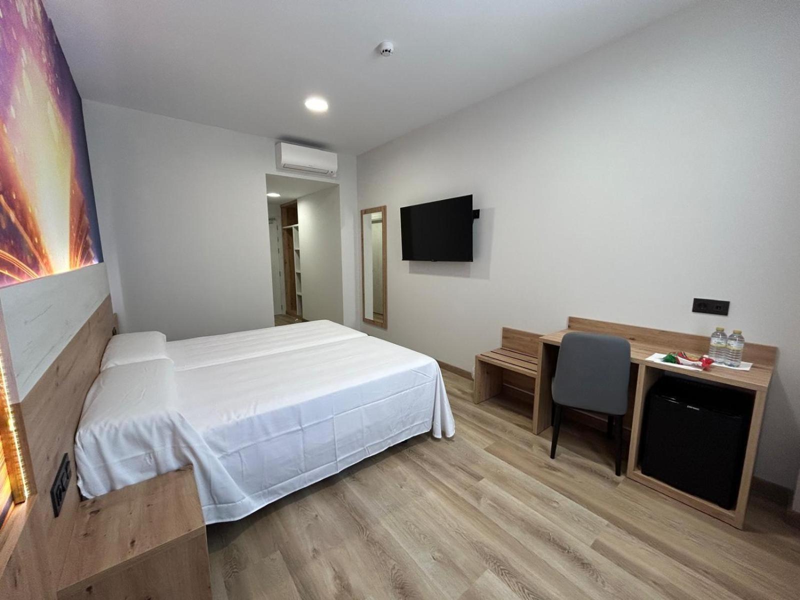 Hotel Javalambre La Puebla De Valverde Eksteriør billede